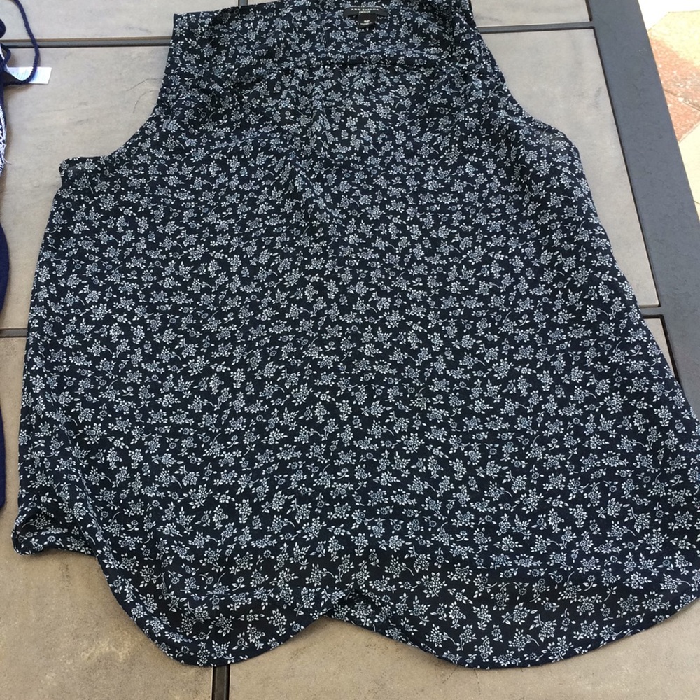 3 Shirt Bundle - image 2